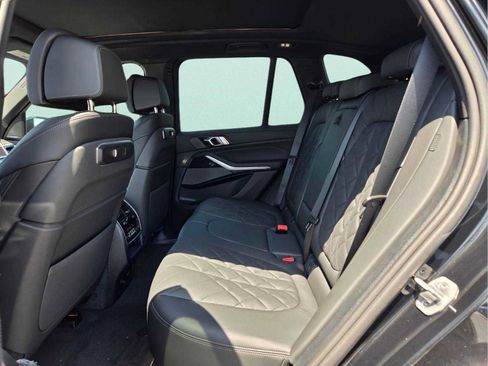 New 2026 BMW X5 xDrive40i w/ M Sport Package AWD/4WD image 9