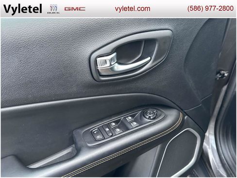 Used 2020 Jeep Compass Limited w/ Rear Convenience Group image 17