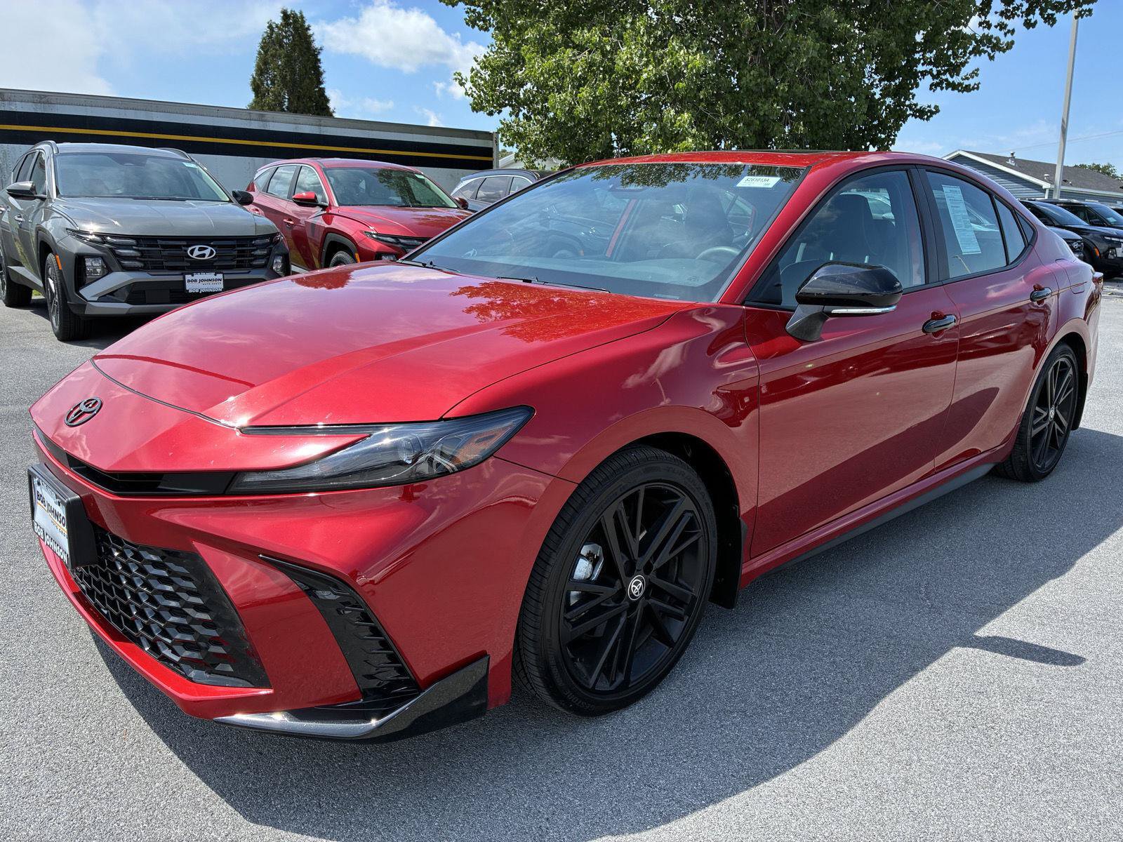 Used 2026 Toyota Camry Hybrid w/ Convenience Package FWD image 4