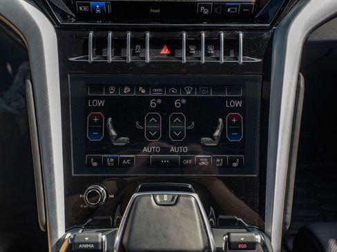 Used 2022 Lamborghini Urus image 27