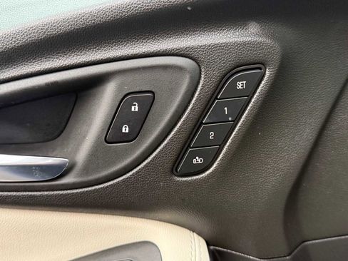 Used 2023 Buick Encore GX Essence w/ Experience Buick Package image 13