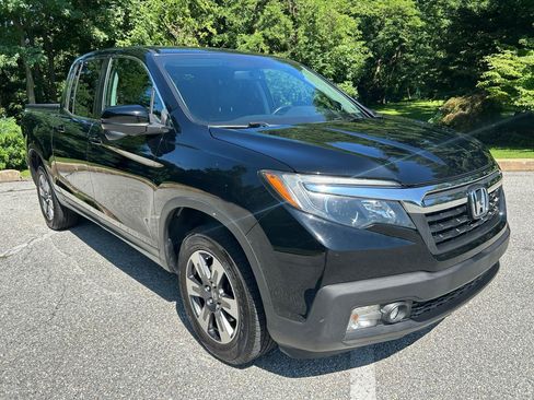 Used 2017 Honda Ridgeline RTL-T image 3