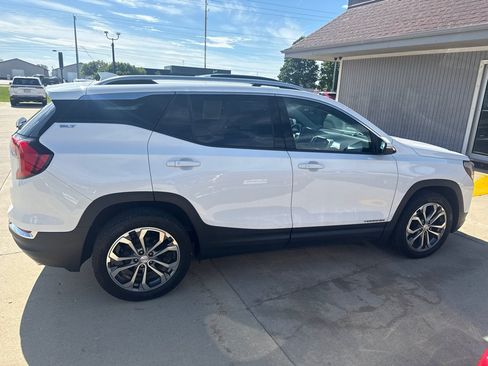 Used 2019 GMC Terrain SLT w/ Preferred Package AWD/4WD image 6