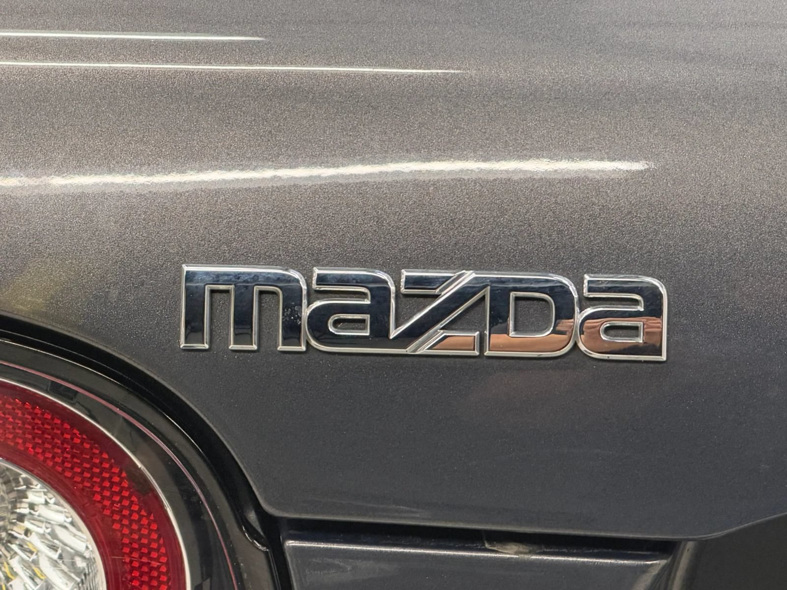 Used 2007 MAZDA MX-5 Miata Grand Touring w/ Premium Pkg RWD image 13