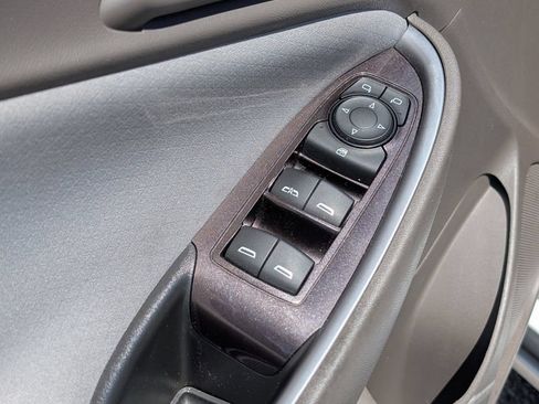 Used 2022 Chevrolet Malibu LT FWD image 16
