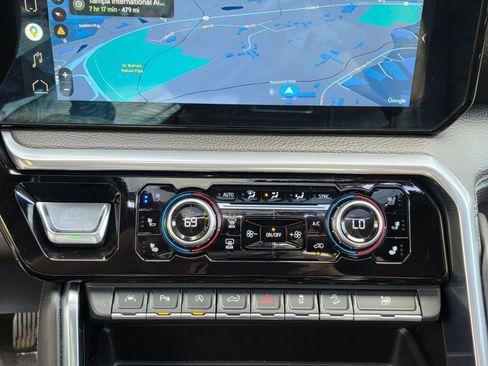 Used 2022 GMC Sierra 1500 Denali AWD/4WD image 17