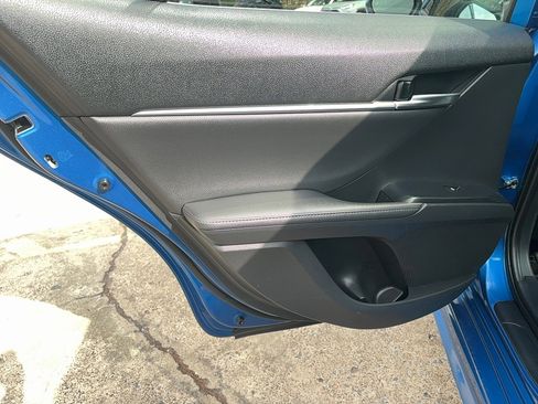 Used 2020 Toyota Camry XSE image 9