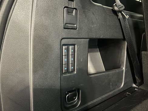 Used 2019 Ford Expedition Limited w/ Equipment Group 301A AWD/4WD image 38