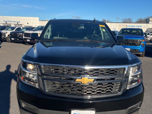 Used 2018 Chevrolet Tahoe LT image 3