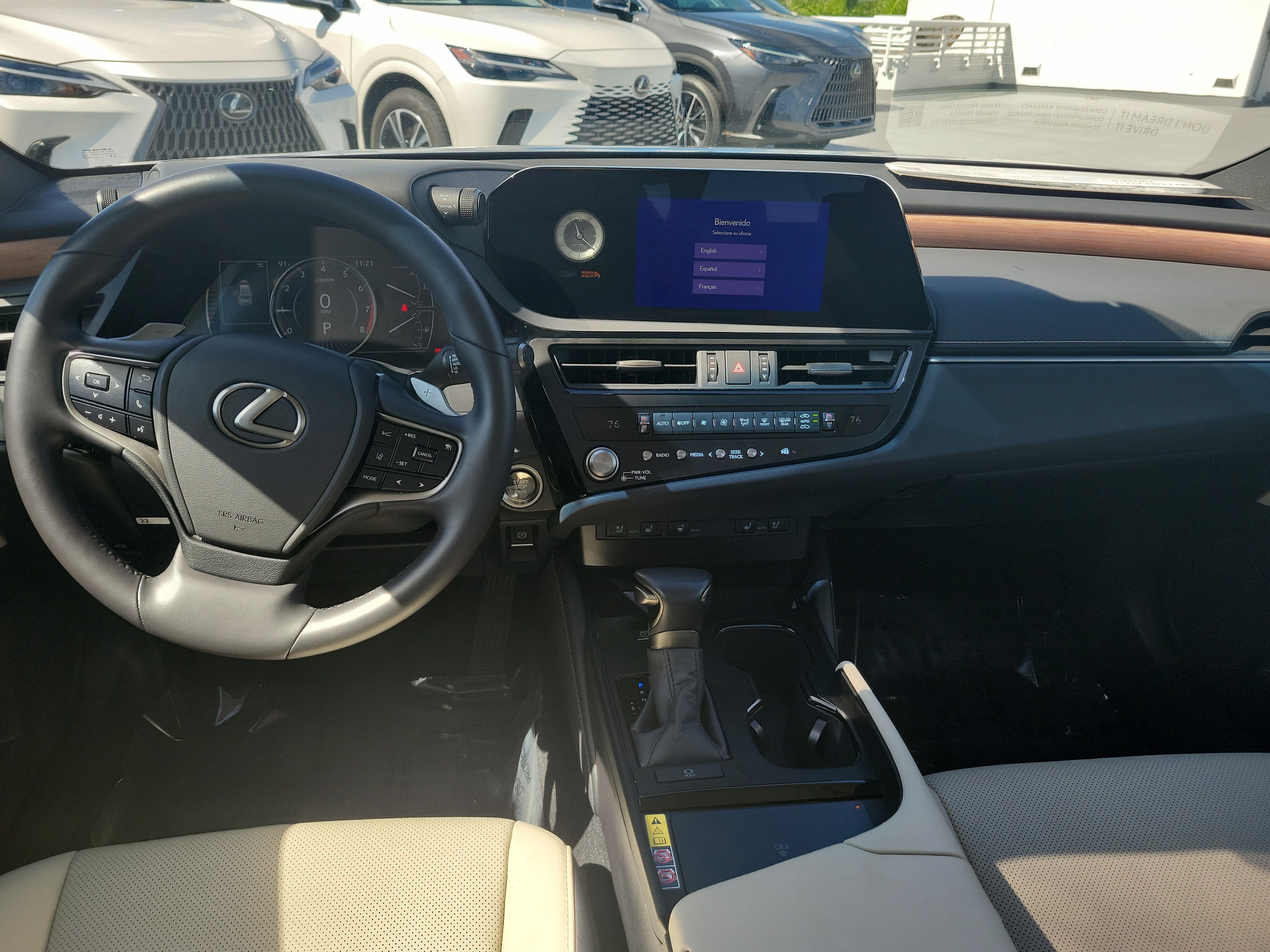 Used 2025 Lexus ES 350 w/ Premium Package FWD image 14