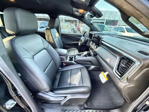 New 2026 GMC Canyon Elevation w/ Convenience Package image 27