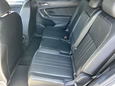 Used 2023 Volkswagen Tiguan SE R-Line FWD image 15