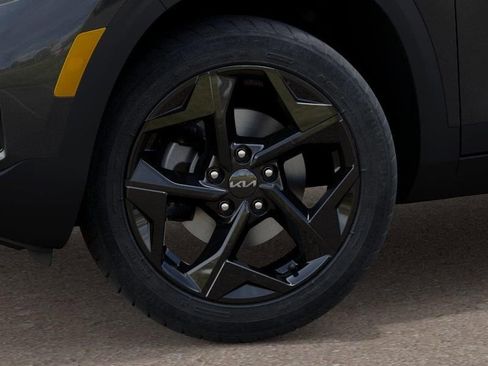 New 2026 Kia Seltos EX FWD image 9