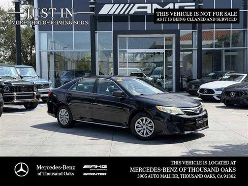 Used 2012 Toyota Camry LE FWD image 1