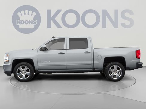 Used 2018 Chevrolet Silverado 1500 LT w/ All Star Edition AWD/4WD image 2