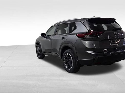 New 2026 Nissan Rogue SV image 4