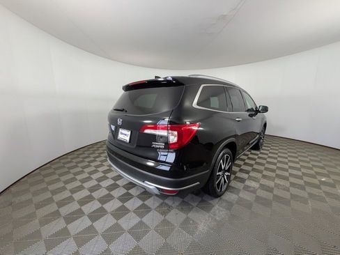 Used 2021 Honda Pilot Touring image 3