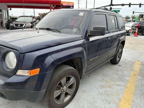 Used 2013 Jeep Patriot Latitude w/ Freedom Edition Pkg image 3