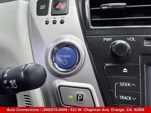 Used 2013 Toyota Prius V Two image 19
