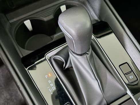 Used 2025 MAZDA CX-50 AWD 2.5 Hybrid w/ Premium Pkg image 24