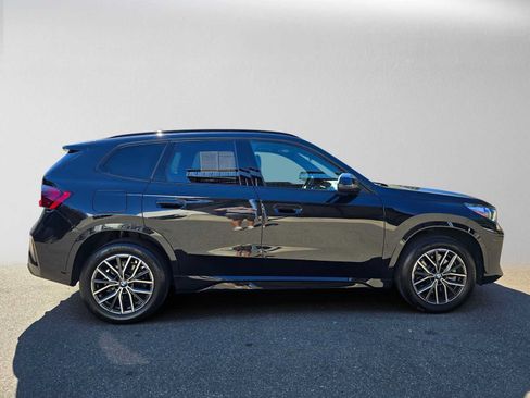 Used 2025 BMW X1 xDrive28i w/ M Sport Package AWD/4WD image 2