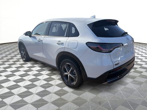 Used 2025 Honda HR-V EX-L image 3