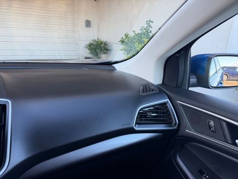 Used 2024 Ford Edge SEL image 35