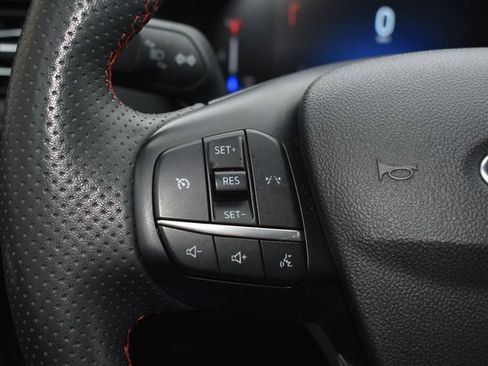 Used 2023 Ford Escape ST-Line image 18