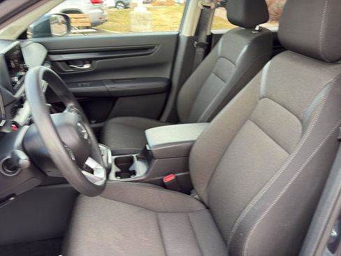 Used 2024 Honda CR-V EX image 10