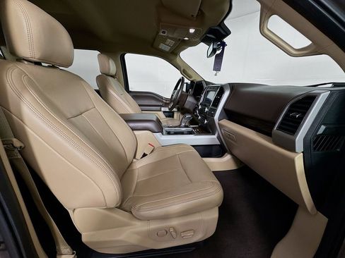 Used 2018 Ford F150 Lariat w/ Equipment Group 502A Luxury image 32