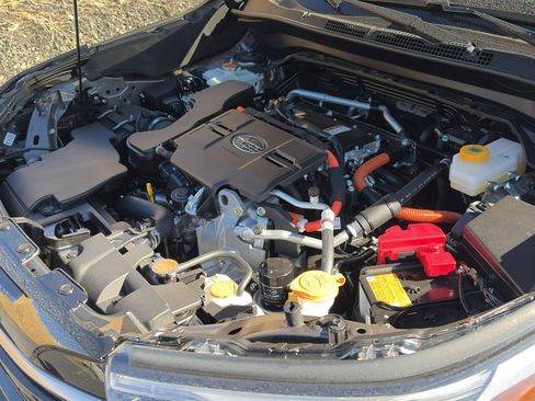 New 2025 Subaru Forester Touring image 8