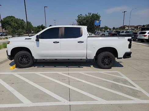 Used 2022 Chevrolet Silverado 1500 LT Trail Boss w/ Convenience Package II AWD/4WD image 9