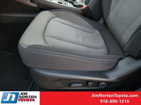 Used 2024 Subaru Crosstrek 2.0i Premium image 27