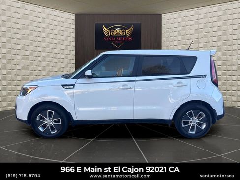 Used 2015 Kia Soul FWD image 6