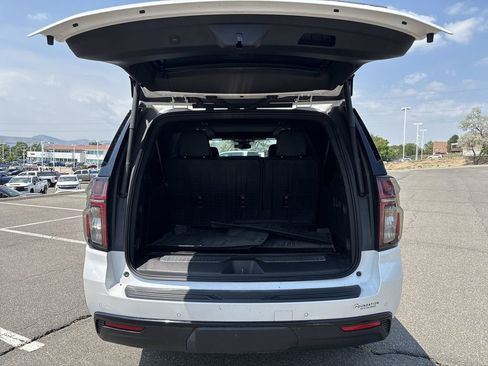 Used 2024 Chevrolet Suburban RST w/ Luxury Package AWD/4WD image 31