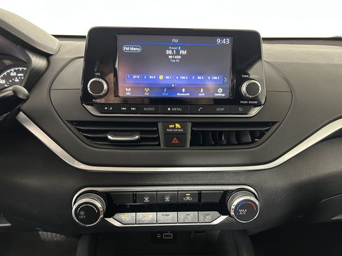Used 2022 Nissan Altima 2.5 S FWD image 18