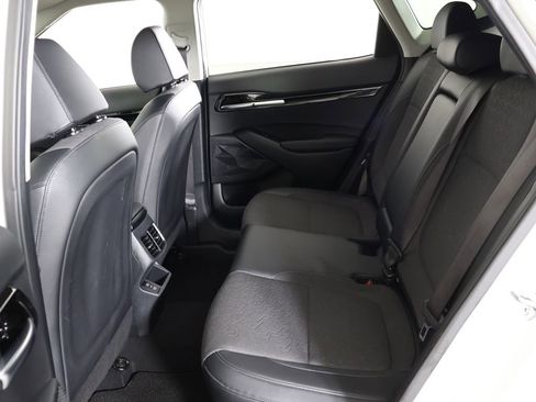Used 2024 Kia Seltos S AWD/4WD image 32