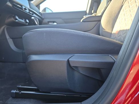 New 2026 Nissan Kicks SV w/ SV Premium Package FWD image 31