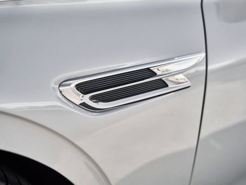 Used 2022 Bentley Flying Spur W12 AWD/4WD image 8