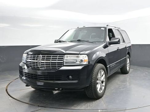 Used 2013 Lincoln Navigator 4WD w/ HD Trailer Tow Pkg image 6