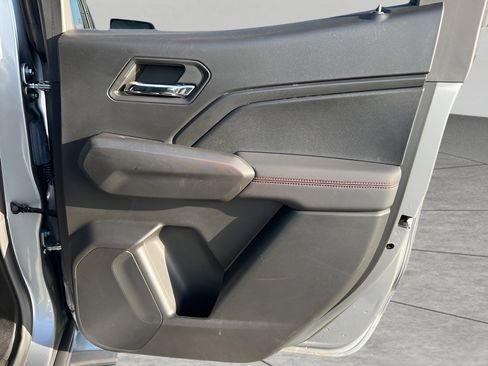 Used 2024 Chevrolet Colorado Z71 w/ Z71 Convenience Package 2 image 34