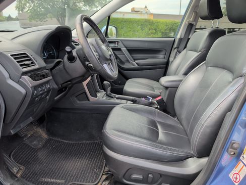 Used 2017 Subaru Forester 2.5i Touring AWD/4WD image 6