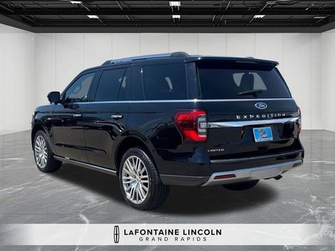 Used 2023 Ford Expedition Limited AWD/4WD image 3