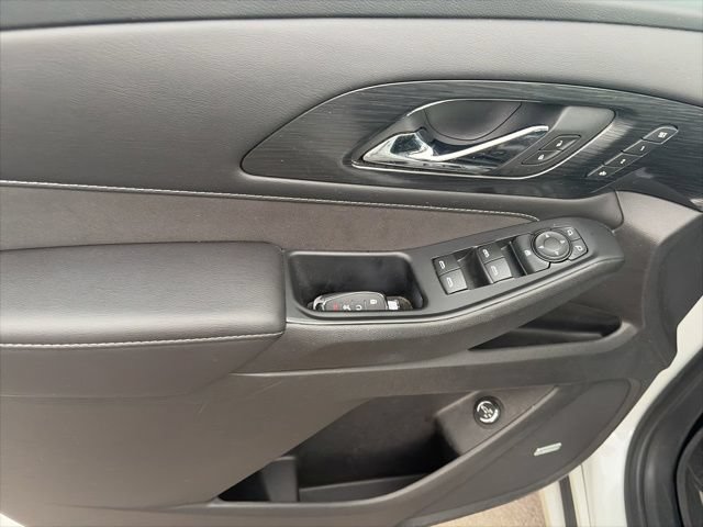 Used 2021 Chevrolet Traverse High Country w/ LPO, Floor Liner Package FWD image 16