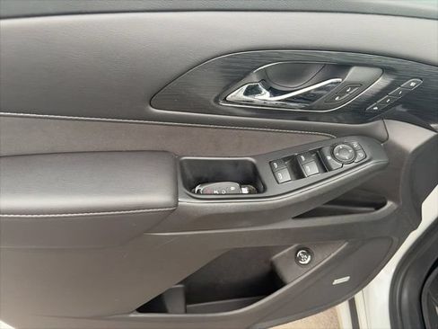 Used 2021 Chevrolet Traverse High Country w/ LPO, Floor Liner Package FWD image 16