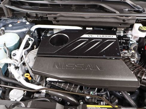 Used 2024 Nissan Rogue SV image 30