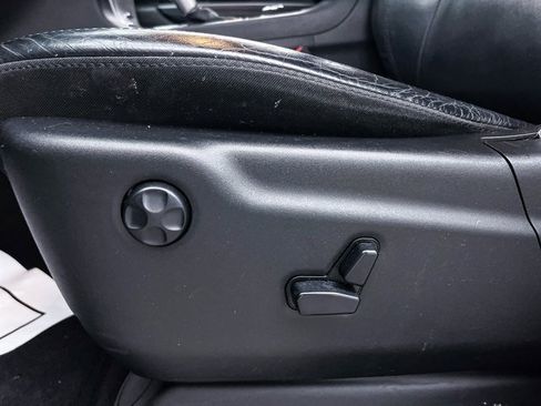 Used 2019 Jeep Grand Cherokee Limited image 20