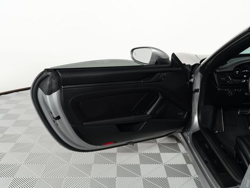 Used 2024 Porsche 911 Targa 4 GTS image 9