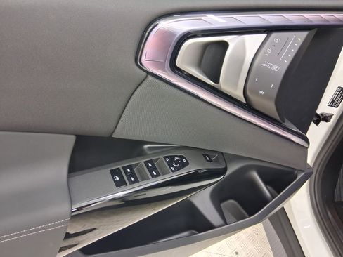 New 2026 BMW X3 xDrive30 w/ Convenience Package image 12