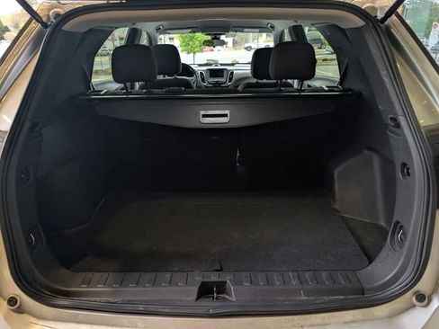 Used 2022 Chevrolet Equinox LS image 16